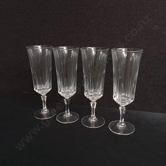 SET OF 4 VINTAGE RCR CRYSTAL CHAMPAGNE FLUTES