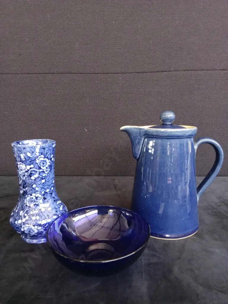 1970S BLUE DENBY COFFEE JUG H20.5CM BLUE GLASS BOWL FROM CZECHOSLOVAKIA D13.5CM, BLUE FLORAL VASE BISTO ENGLAND H15.5CM Image 1++