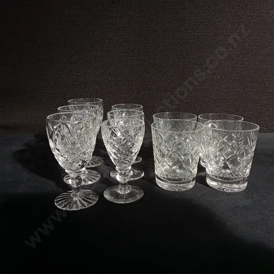 MIX OF CRYSTAL SHOT GLASSES AND LIQUEUR GLASSES, 10 PIECES
