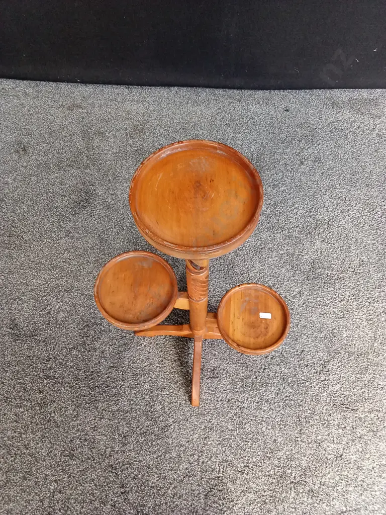 VINTAGE 3 TIER WOODEN PLANT STAND H68CM Image 1++