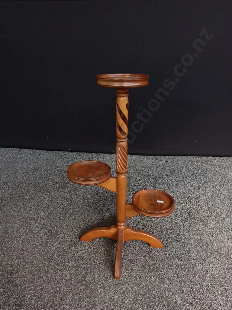 VINTAGE 3 TIER WOODEN PLANT STAND H68CM Image 1++