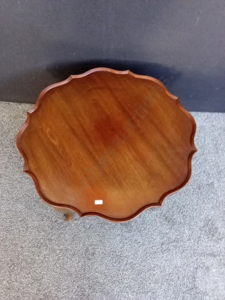 VINTAGE QUEEN ANNE STYLE COFFEE TABLE L73CM H42CM Image 1++