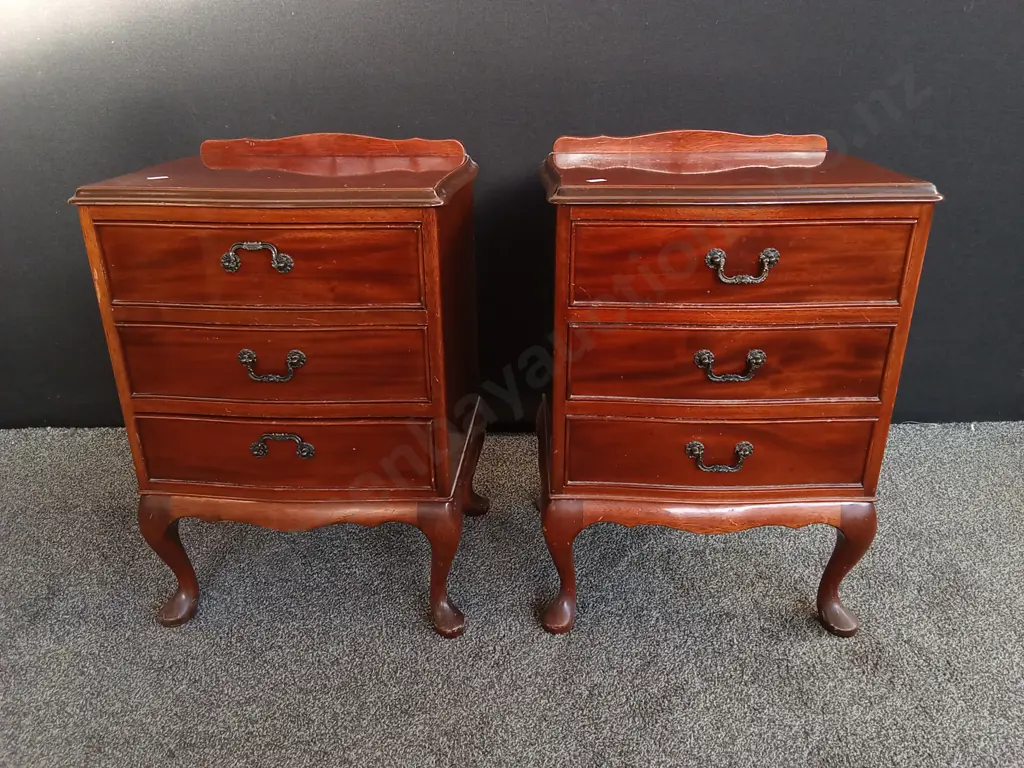 PAIR OF FRENCH PROVINCIAL STYLE NIGHTSTANDS, INDIVIDUAL H 69 CM X W 49 CM X D 39 CM Image 1++