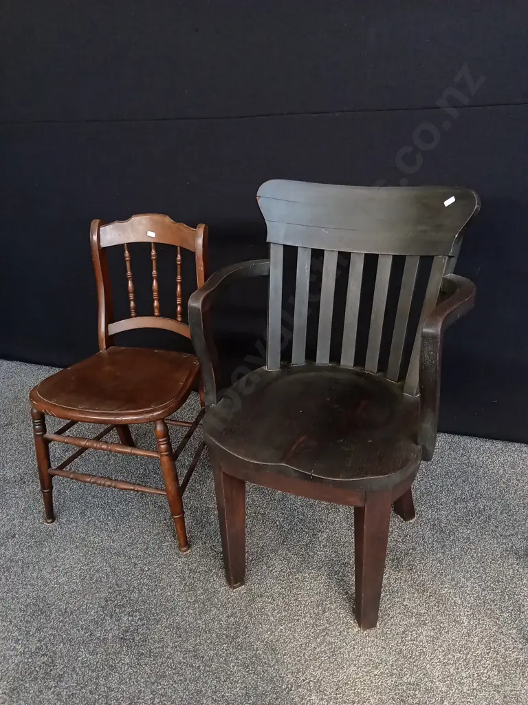2 VINTAGE WOODEN CHAIRS, INCLUDING BANKER STYLE WOODEN ARMCHAIR Image 1++