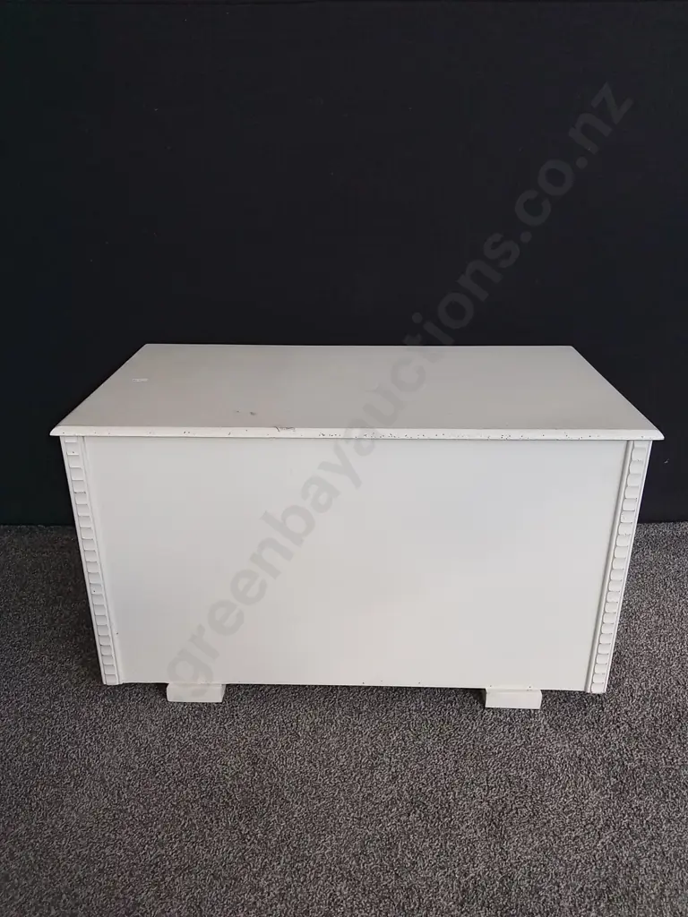 WOODEN TRUNK L82CM D45CM H50CM Image 1++