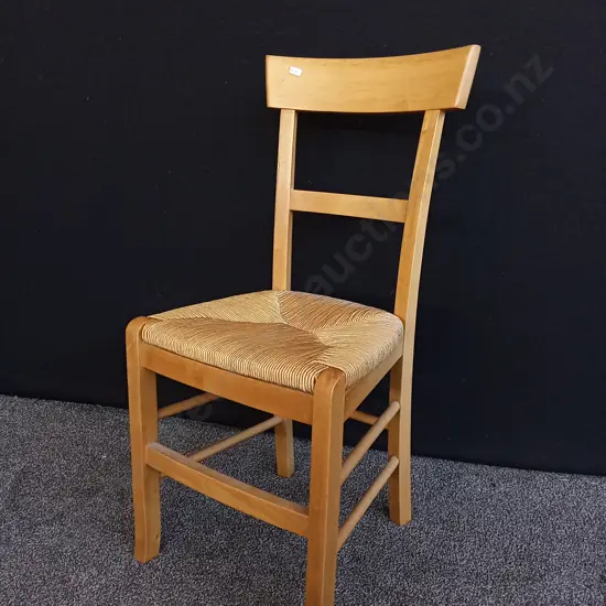LIGHT WOOD CHAIR WITH WOVEN RUSH SEAT