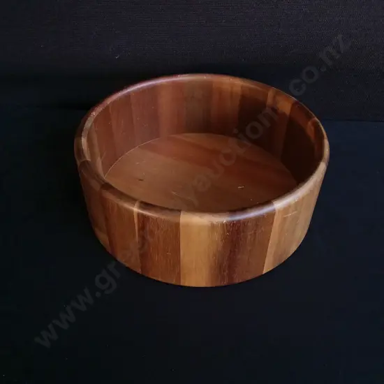 WOODEN BOWL, DIAMETER 25.5 CM