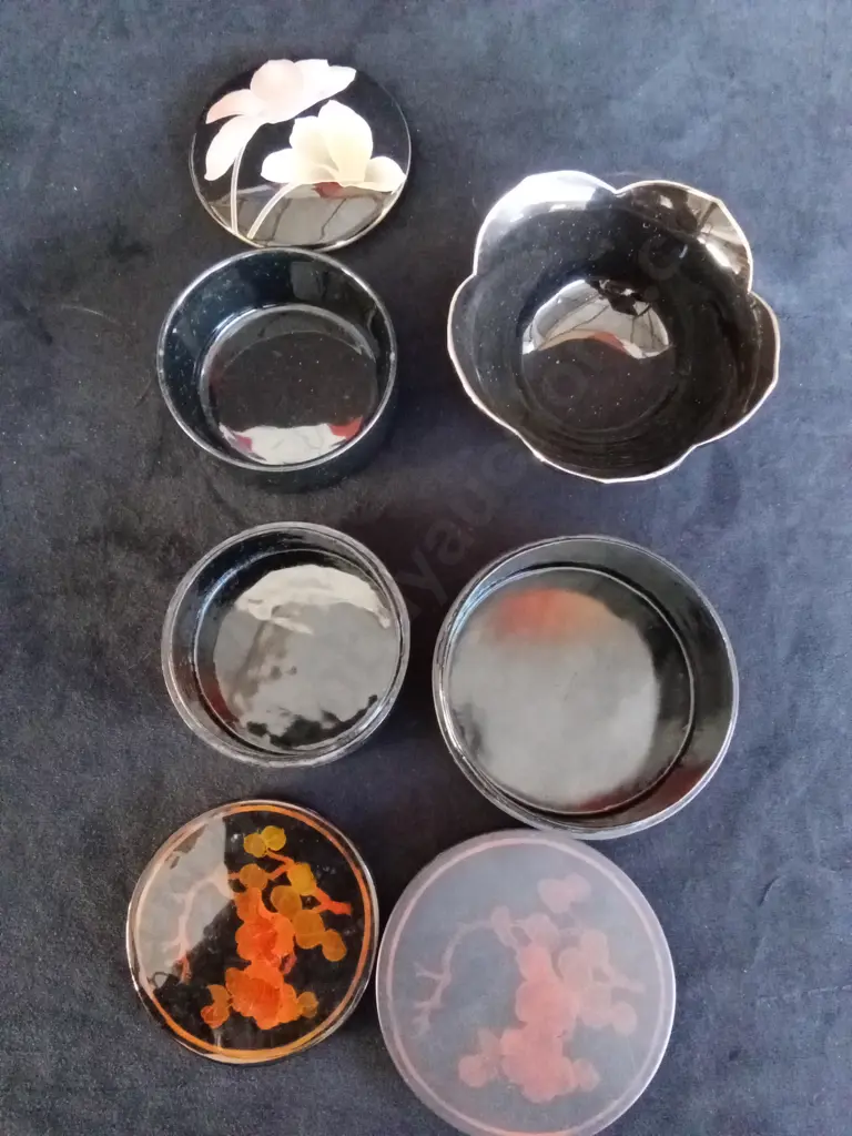 4 ASIAN BOXES/BOWL TALLEST 5.5CM Image 1++