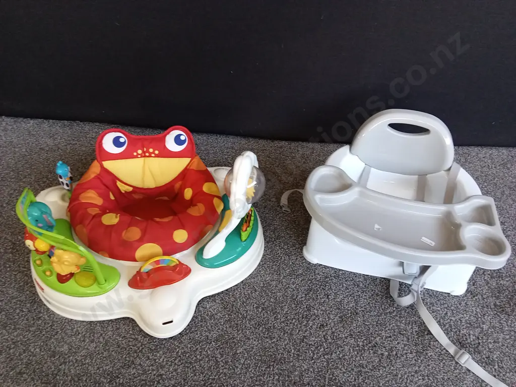 2 BABY CHAIRS Image 1++