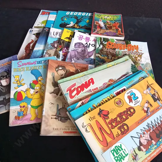 COLLECTION OF COMIC BOOKS
