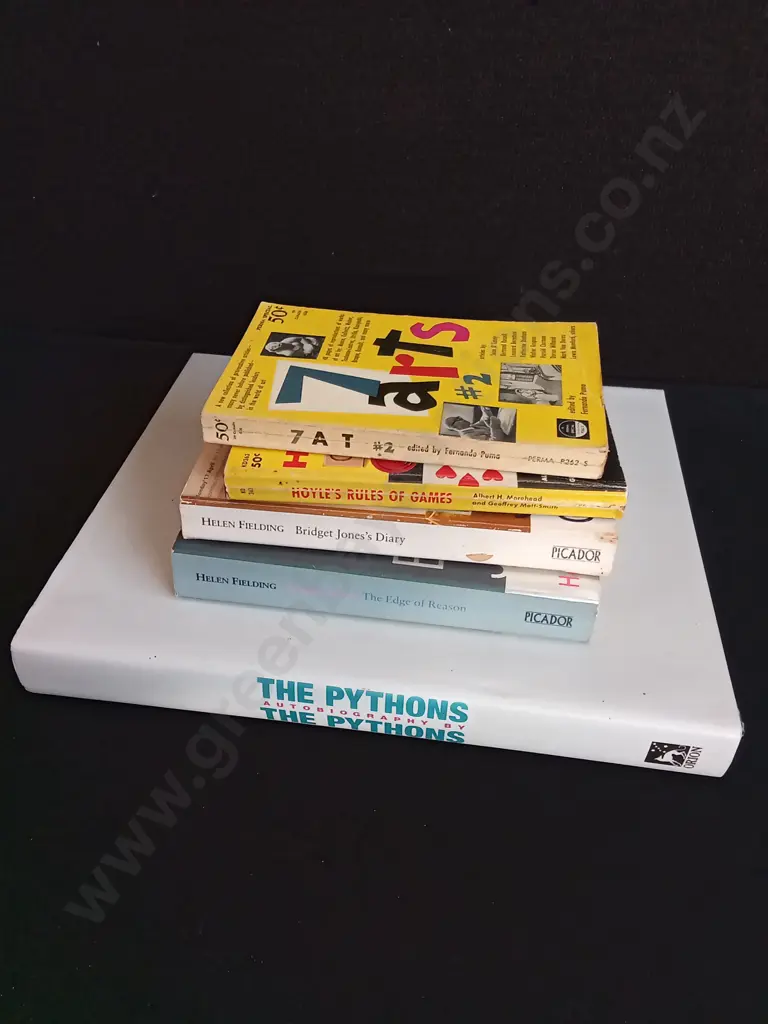 MIX OF 5 BOOKS Image 1++