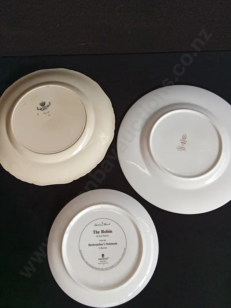3 PIECES VINTAGE PLATES, LARGEST DIAMETER 26.5 CM Image 1++