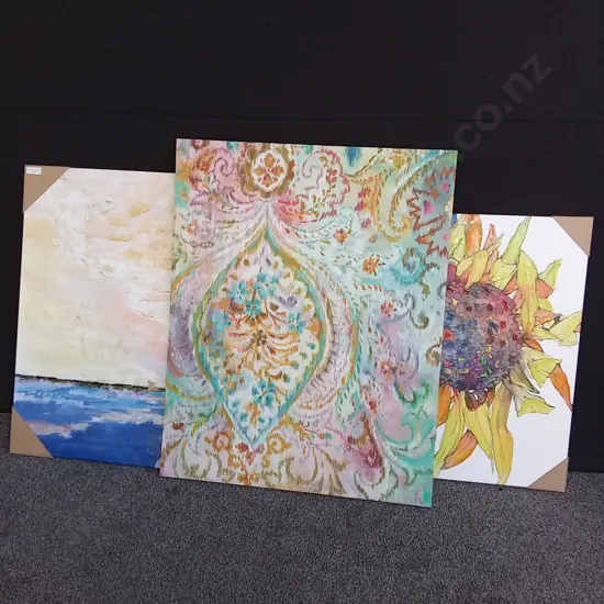2 PIECES OF CANVAS ART