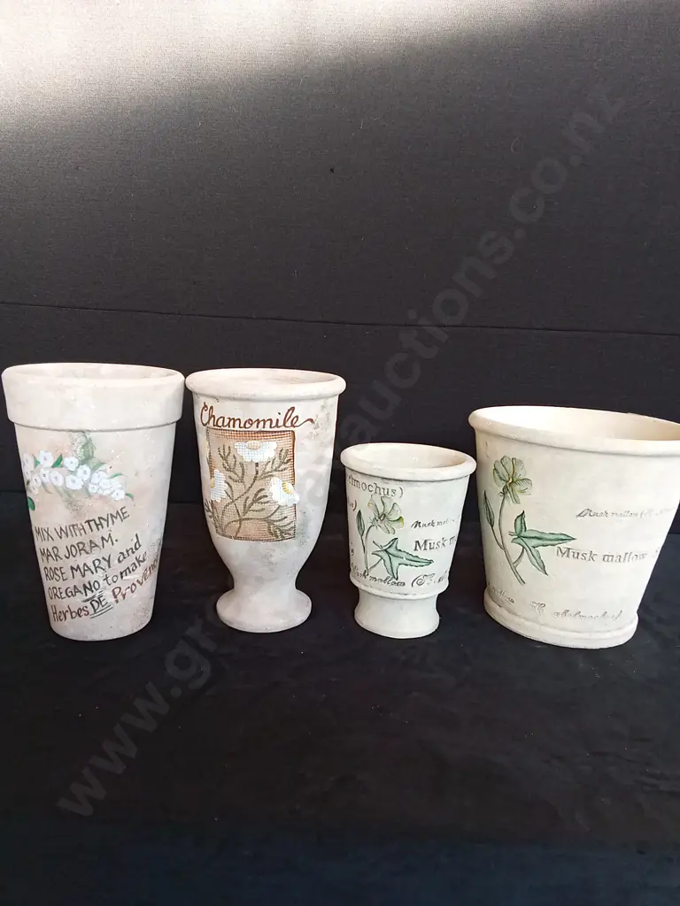 4 DECORATIVE PLANT POTS TALLEST 27CM Image 1++