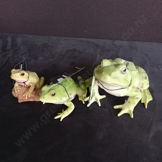 3 TAKASHO FROG FIGURINES