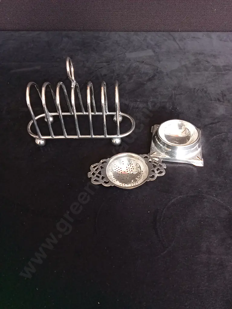 ASSORTED SILVER PLATED ITEMS Image 1++