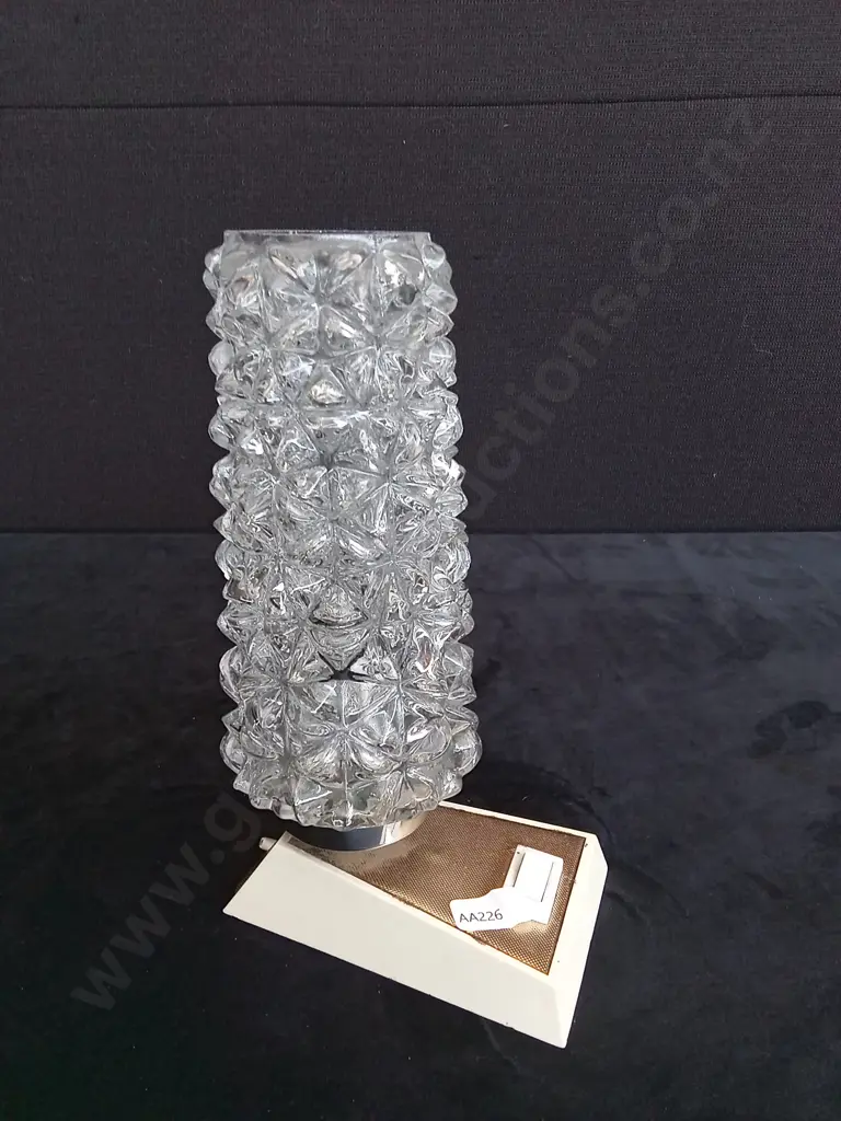 VINTAGE 1970S TABLE LAMP UNTESTED H21CM Image 1++