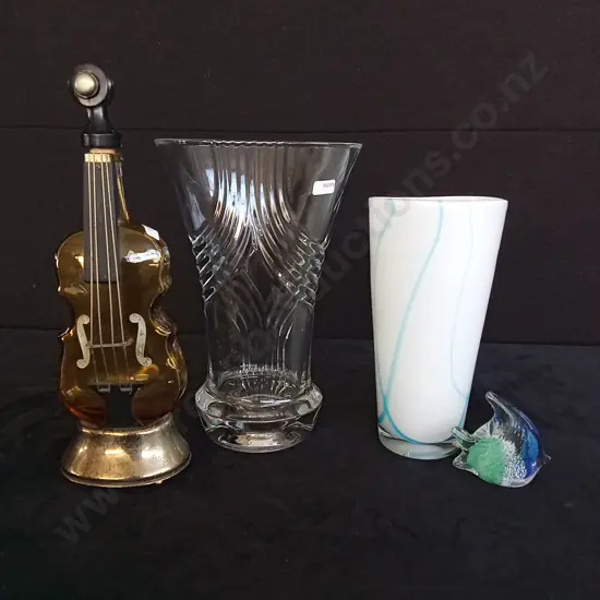 4 DECORATIVE ITEMS INCLUDING JAPANESE VIOLIN WHISKY DECANTER TALLEST H35CM