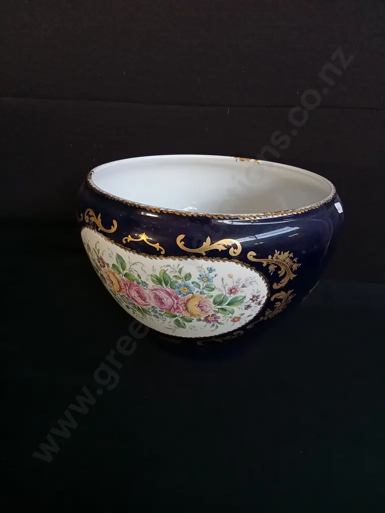 19TH CENTURY SÈVRES STYLE PORCELAIN CHACHE POT, H 24 CM Image 1++