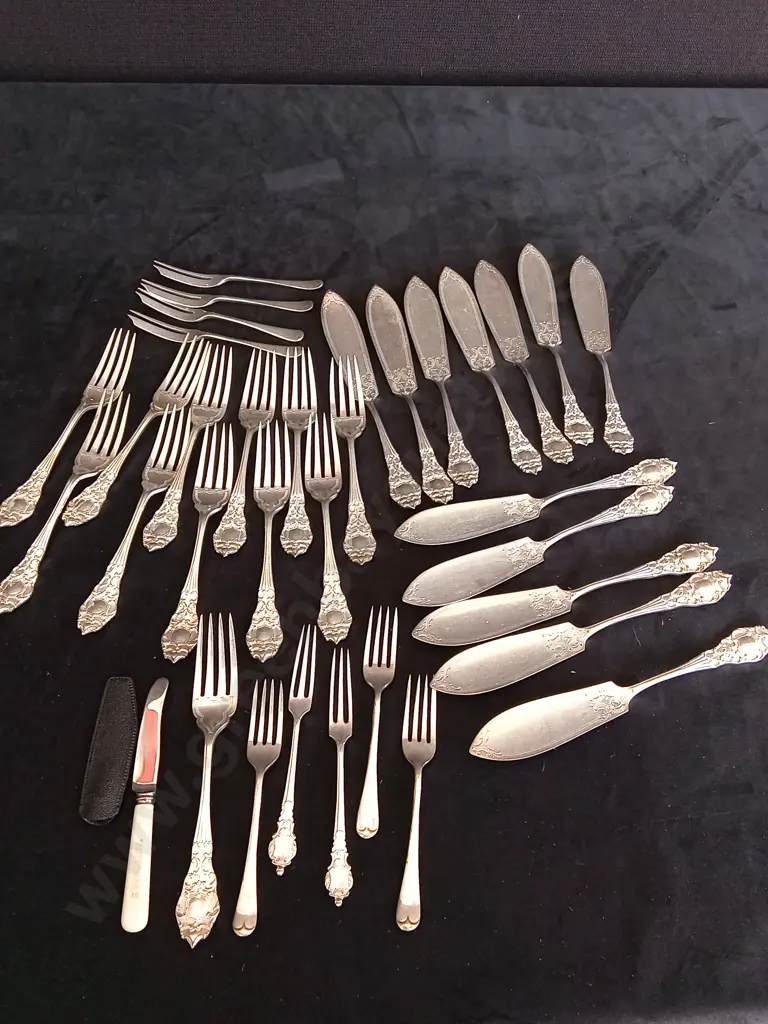 ASSORTED CUTLERY MADE IN ENGLAND S.D&CO EPNS Image 1++