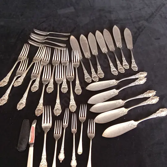 ASSORTED CUTLERY MADE IN ENGLAND S.D&CO EPNS