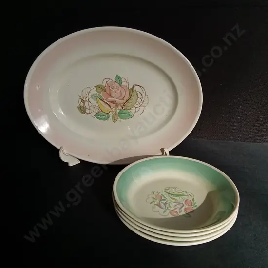 VINTAGE 1930S SUSIE COOPER EARTHENWARE, PINK OVAL PLATTER AND SET OF 4 GREEN BOWLS