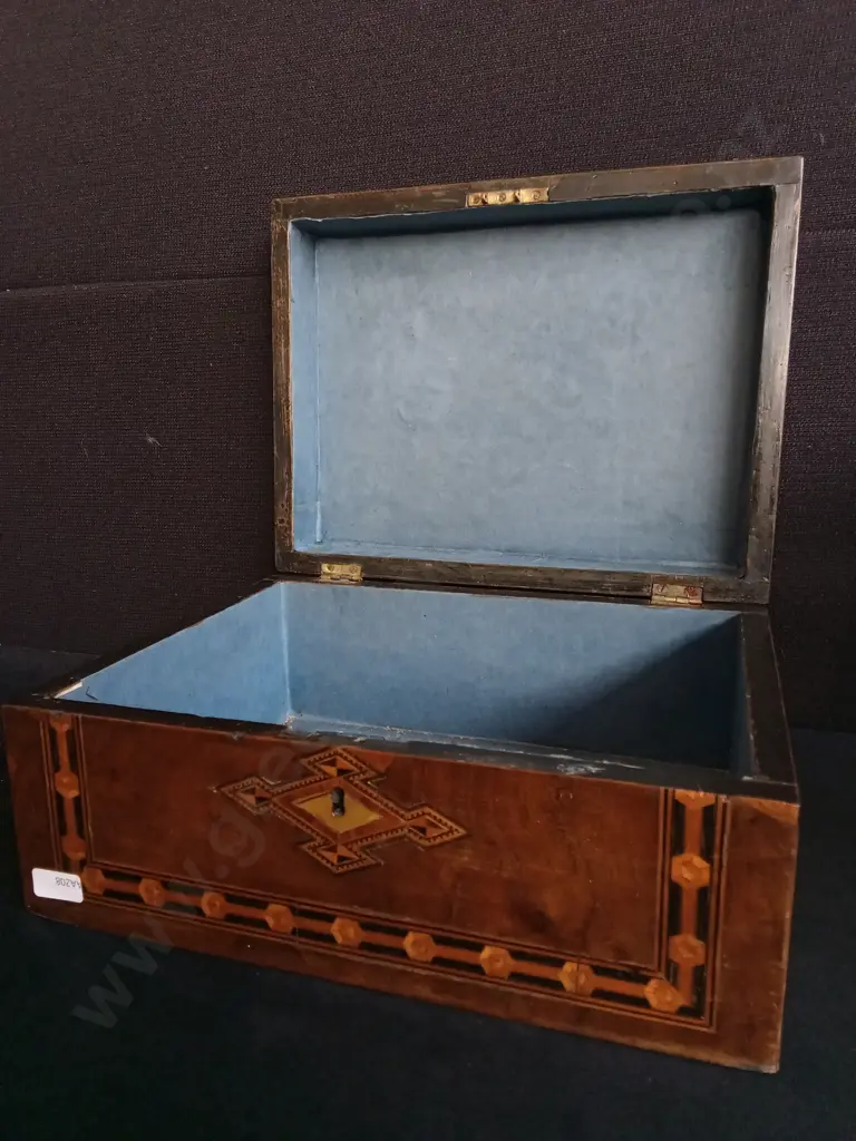 ANTIQUE WALNUT & PARQUETRY TUNBRIDGE WRITING/ SEWING BOX, W 30 CM Image 1++