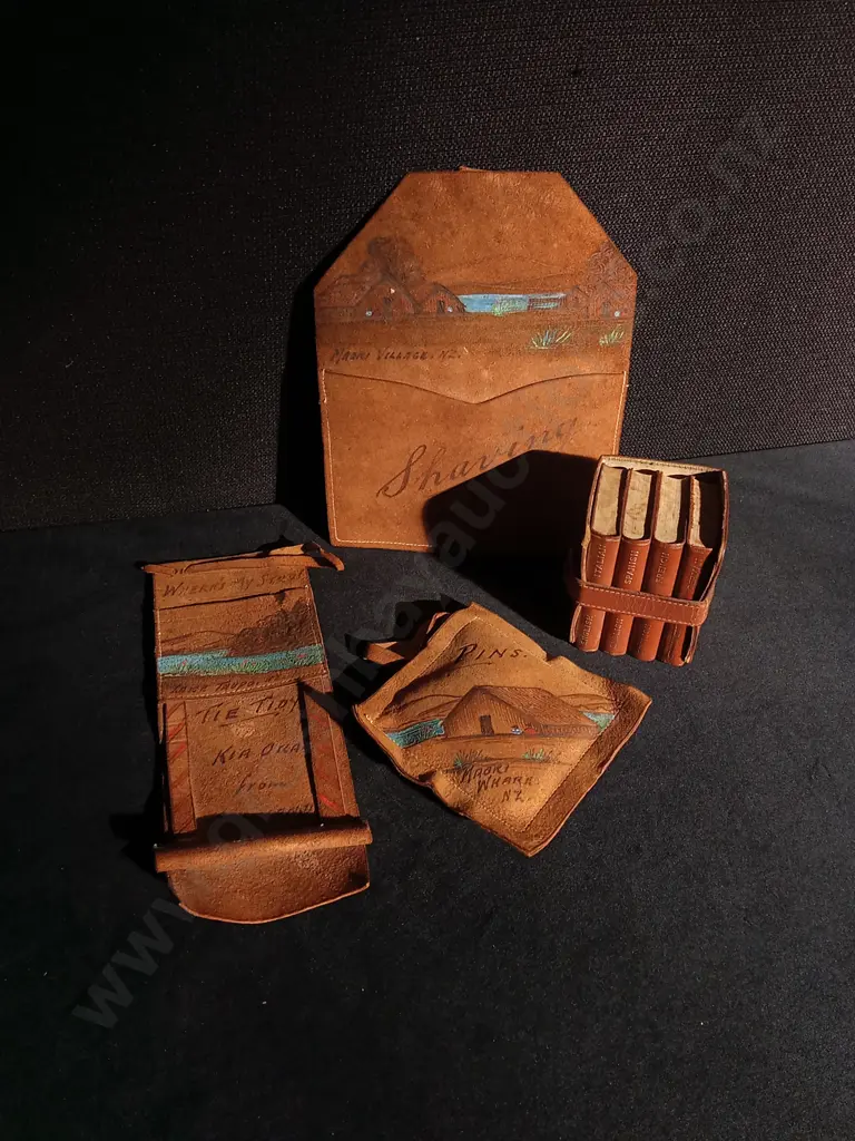 4 PIECES, LEATHER SOUVINER ITEMS Image 1++
