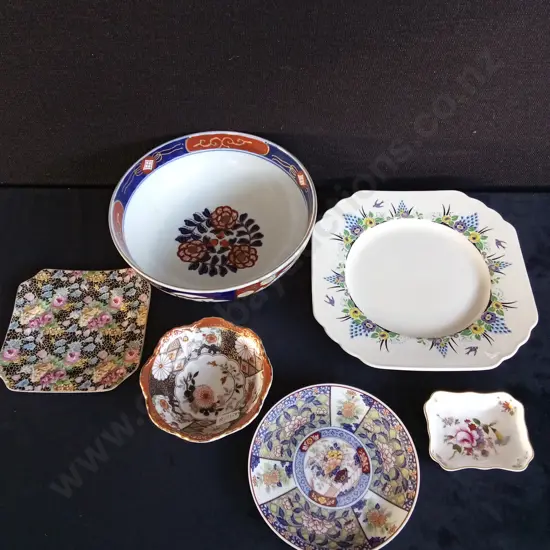 ROYAL CROWN DERBY PLUS VINTAGE JAPANESE PORCELAIN BOWLS, LARGEST DIAMETER 21.5 CM