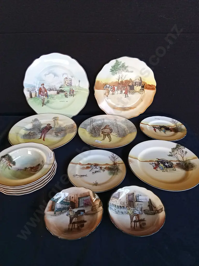 14 X VINTAGE ROYAL DOULTON SERIES PLATES AND BOWLS, LARGEST DIAMETER 26 CM Image 1++