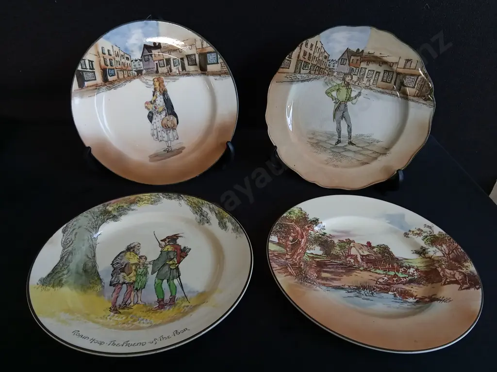 4 VINTAGE ROYAL DOULTON "SERIES WARE" DICKENS PLATES, LARGEST DIAMETER 22 CM Image 1++