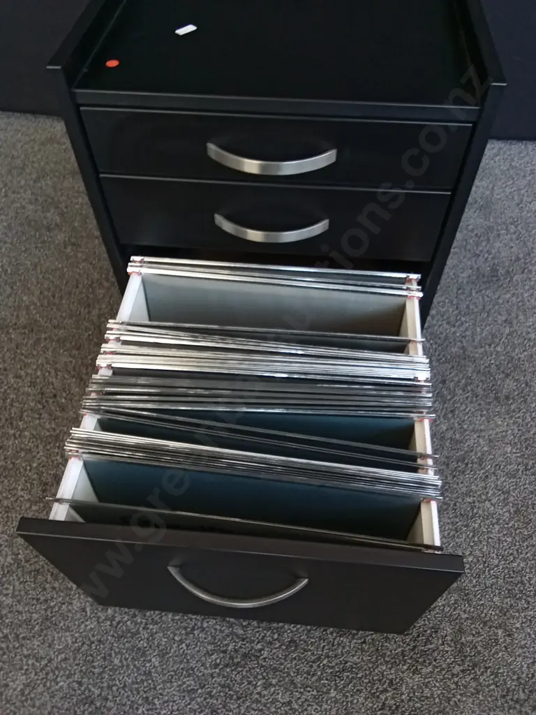 3 DRAWER UNDER DESK MOBILE, H 60 CM X W 45.5 CM X D 45 CM Image 1++
