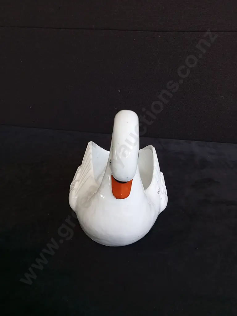 CERAMIC SWAN CROWN-LYNN STYLE H16CM Image 1++