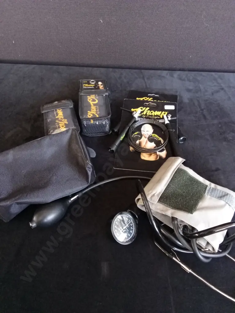 2 CHAMP ADJUSTABLE SPEED ROPES AND 2 CHAMP BOXING HANDWRAPS AND A BLOOD PRESSURE MONITOR SET Image 1++