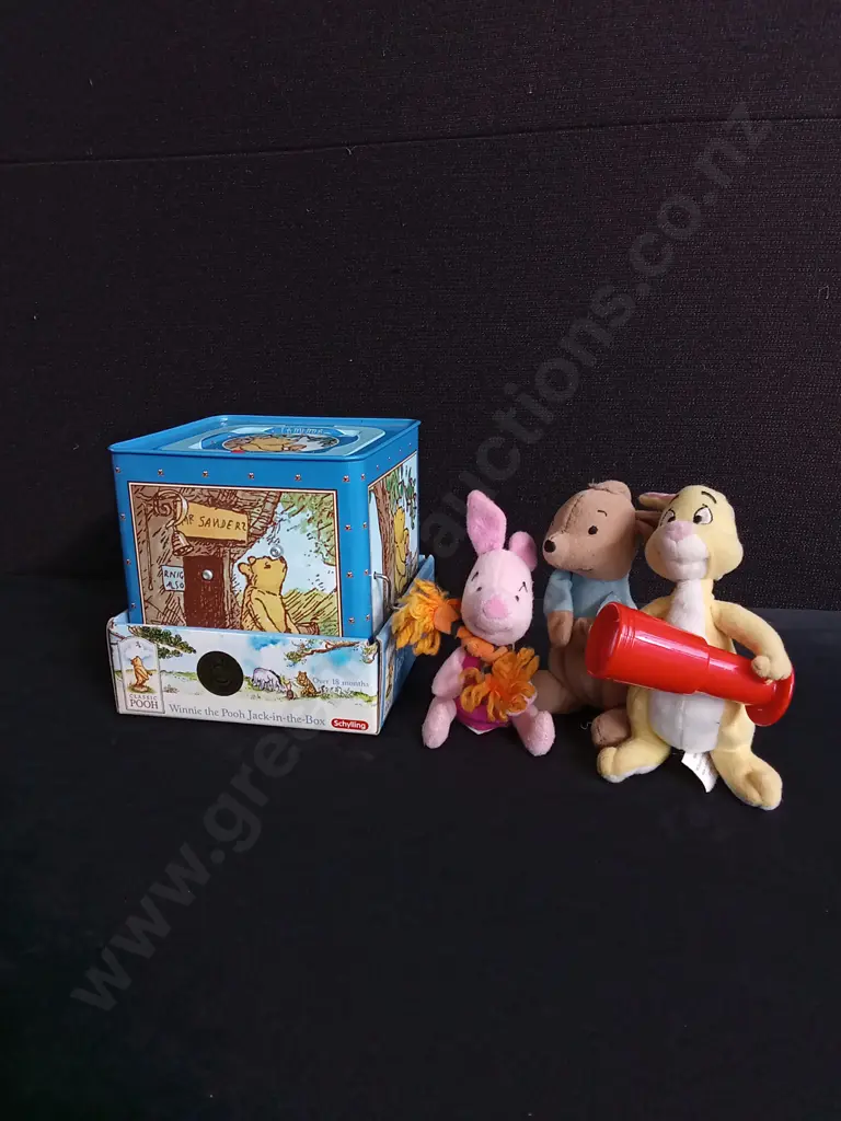 VINTAGE WINNIE THE POOH TOYS, INCLUDING SCHYLLING TIN JACK IN THE BOX AND PLUSHIES, TALLEST H 16 CM Image 1++