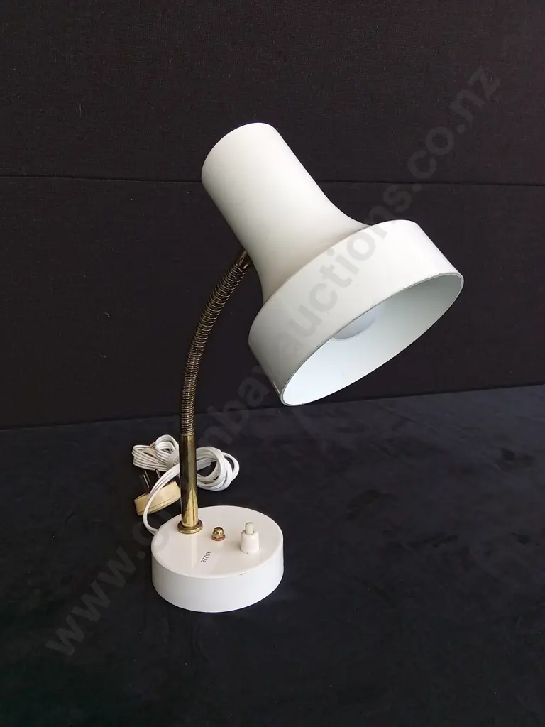 VINTAGE TABLE LAMP WORKING H34CM Image 1++
