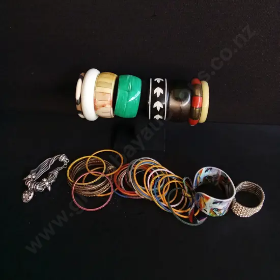 MIX OF BRACELETS AND BANGLES