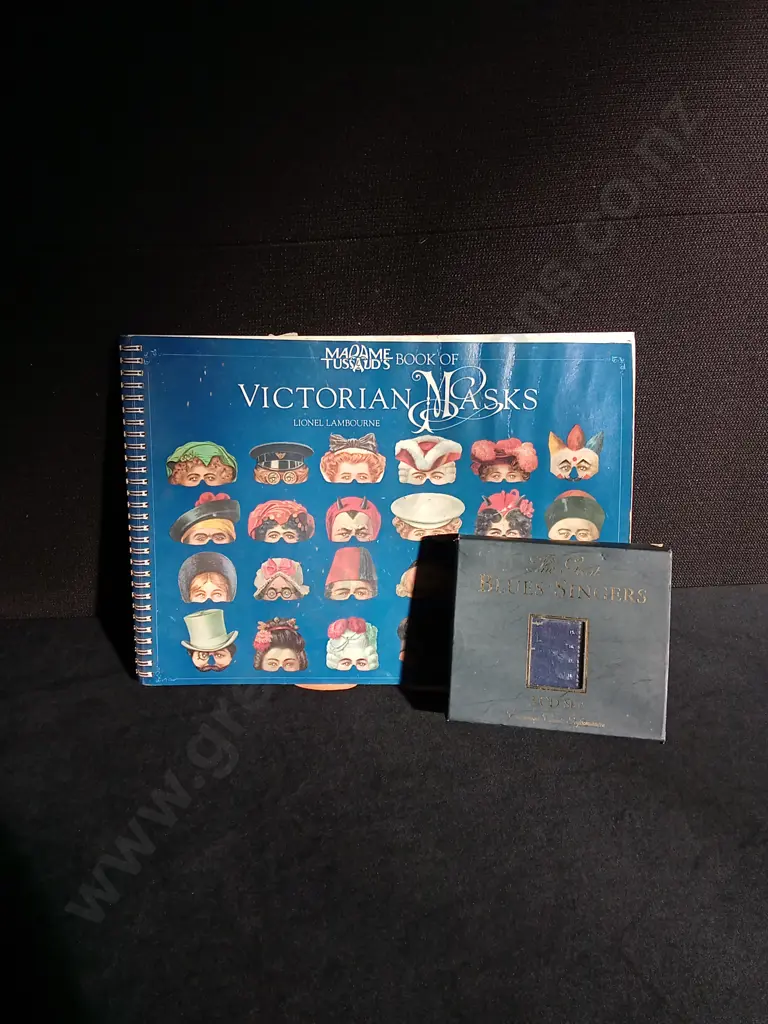 MADAME TUSSAUDS BOOK OF VICTORIAN MASKS AND BLUES CD SET Image 1++