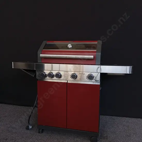 MASPORT MB4000 BBQ, D 56 CM X H 1.17 M X W 1.38 M. COMES WITH COVER