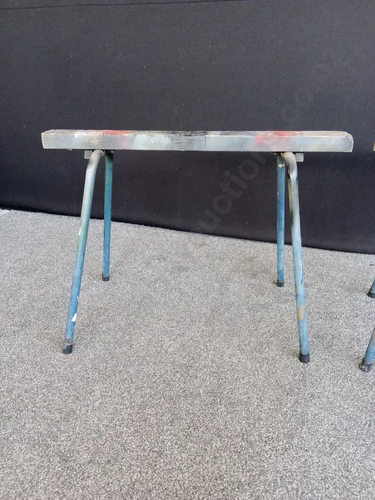 2 FOLDING METAL LEG SAW HORSES L87CM H63CM Image 1++