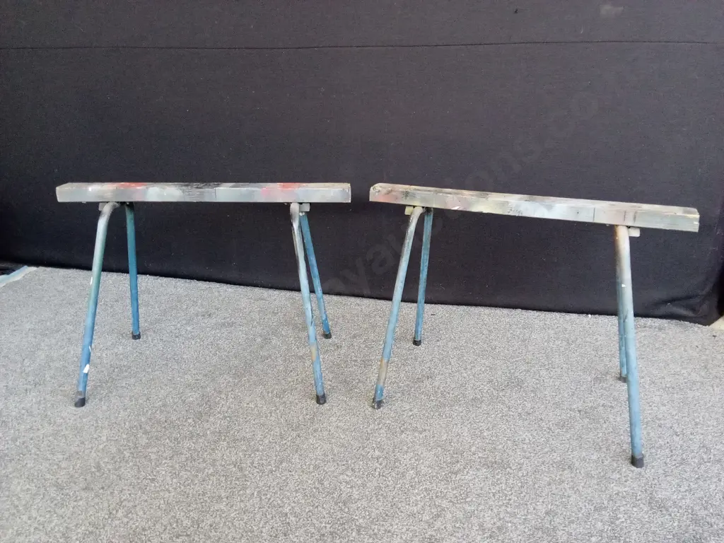 2 FOLDING METAL LEG SAW HORSES L87CM H63CM Image 1++