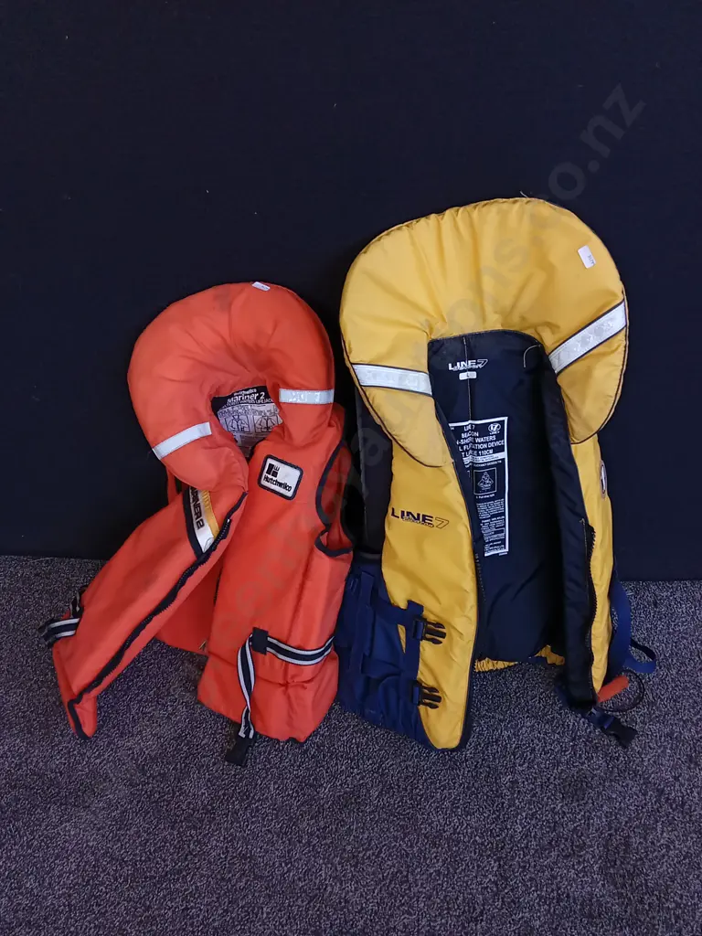 PAIR OF LIFE JACKETS Image 1++