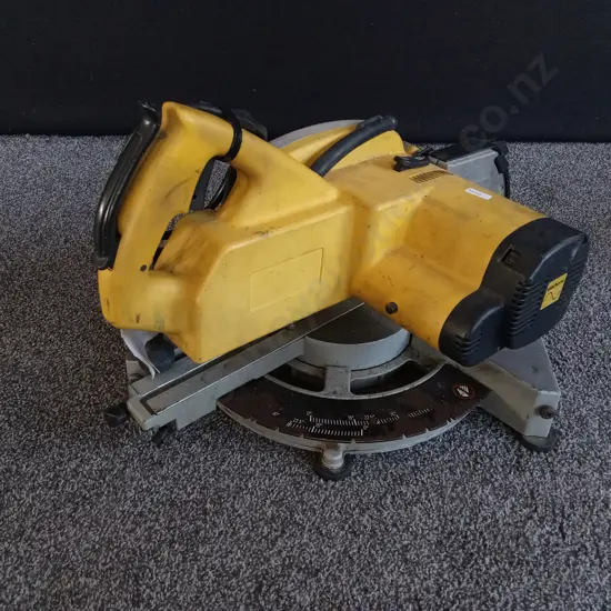 DEWALT DW707 SLIDING MITER SAW