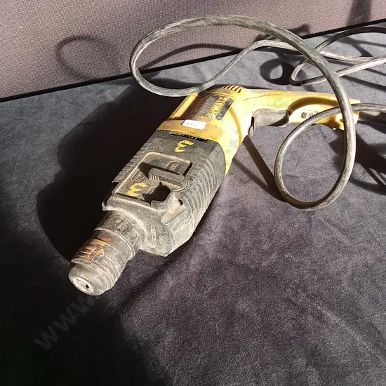 DEWALT ROTARY HAMMER