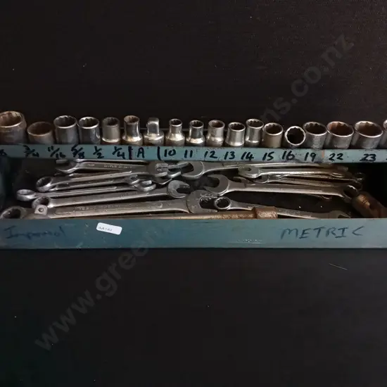 VINTAGE TOOL SET, INCLUDES VARIOUS SIZES OF IMPERIAL AND METRIC SOCKETS AND WRENCHES