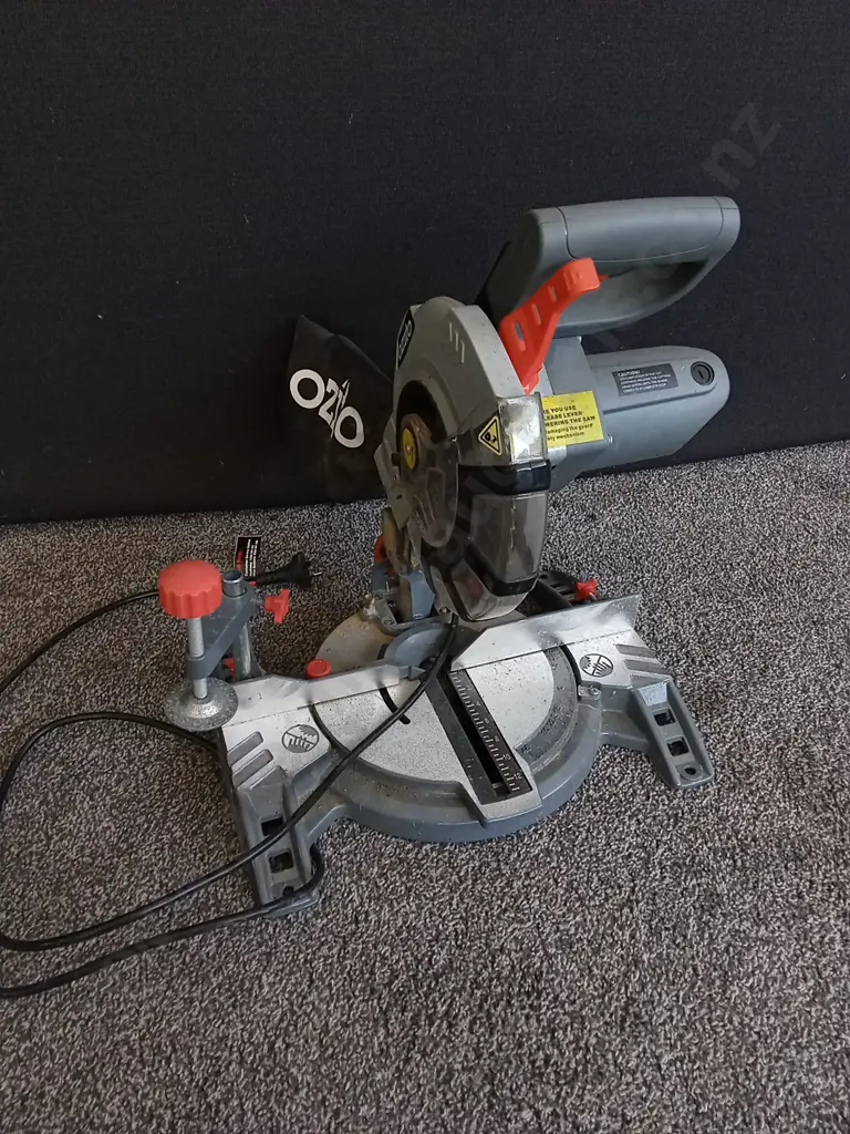 OZITO CORDED COMPOUND MITRE SAW Image 1++