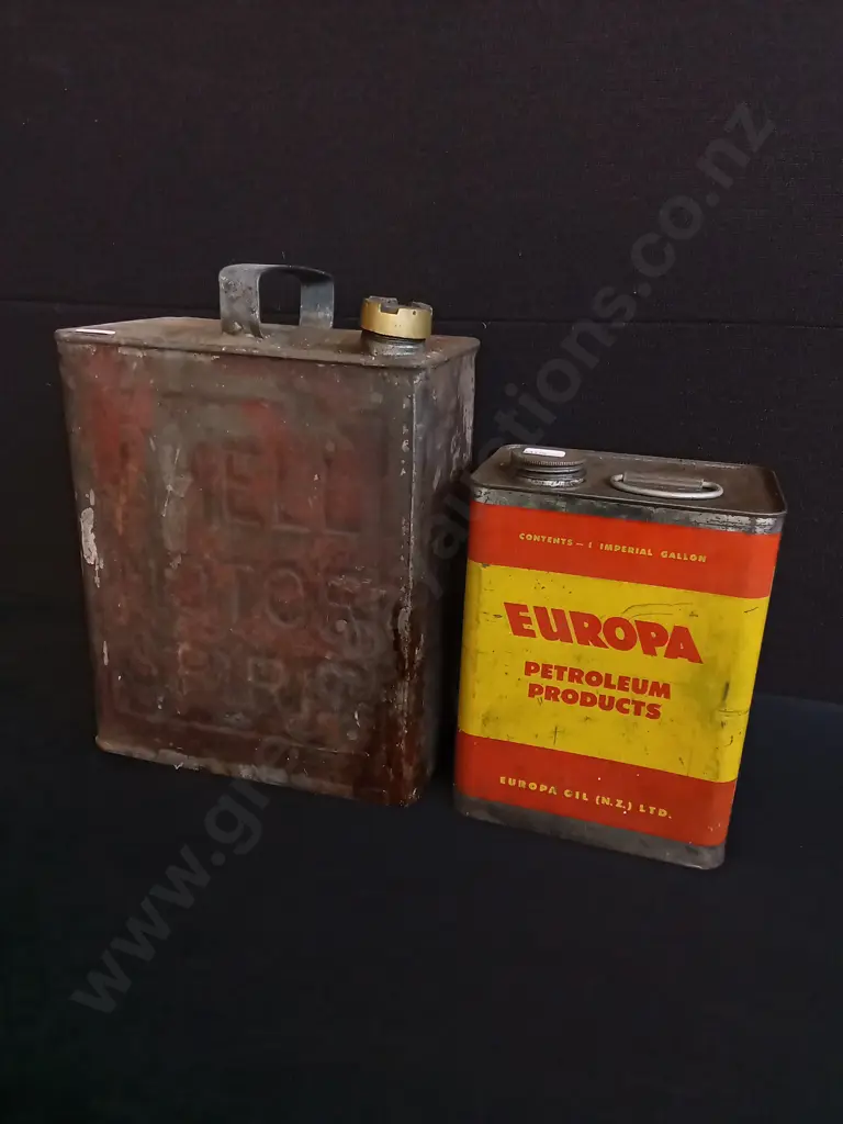PAIR OF VINTAGE COLLECTABLE METAL PETROL OIL CANS, TALLEST H 35 CM Image 1++
