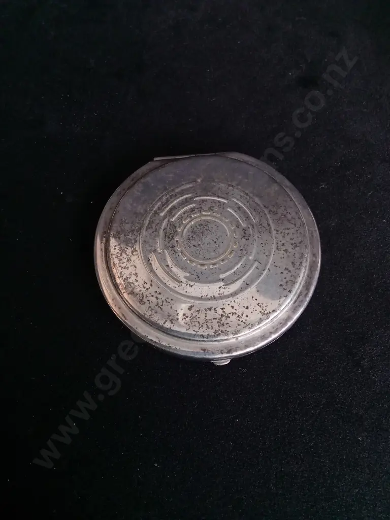 VINTAGE GLAZED PORCELAIN ROSE AND A VINTAGE POWDER COMPACT Image 1++