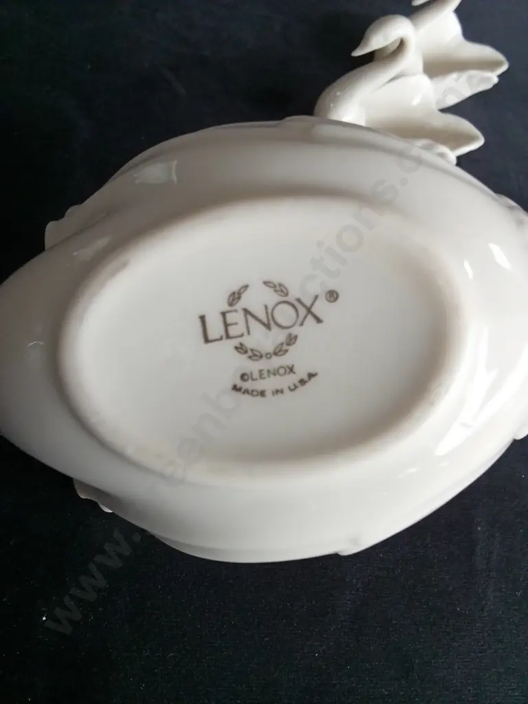 3 LENOX CERAMIC SWANS TALLEST H9CM Image 1++