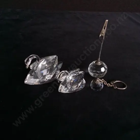 SWAROVSKI CRYSTAL SWAN H5CM AND 3 NOT BRANDED CRYSTAL ITEMS